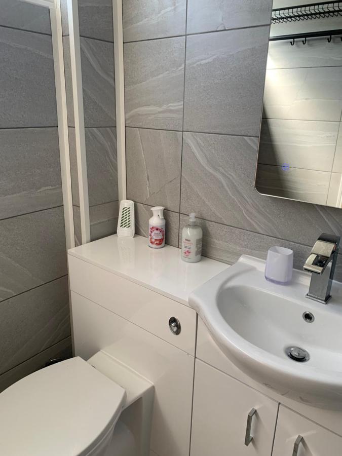 265 Belle Aire, Modern Property ヘムズビー エクステリア 写真